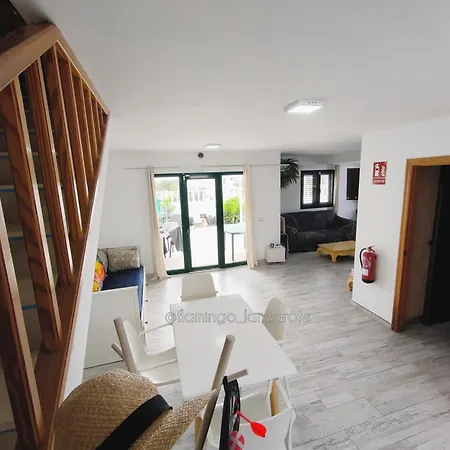 Gara, Semi-detached Duplex, Terrace And Private Pool Hébergement de vacances
